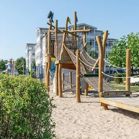 341, Seepark Зеллин